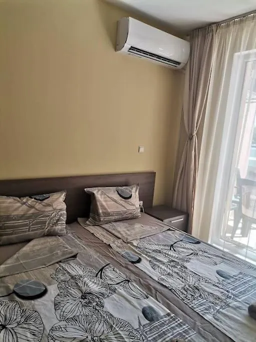 Darelina Apartment In The Center Of ソフィア